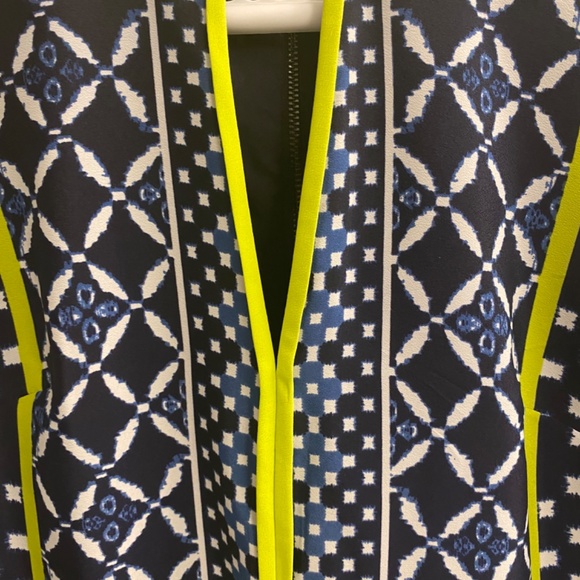 Vince Camuto Geometric print dress - Picture 7 of 9